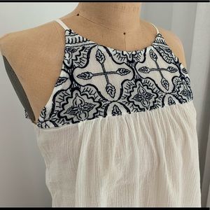 A&F Keyhole Back Top